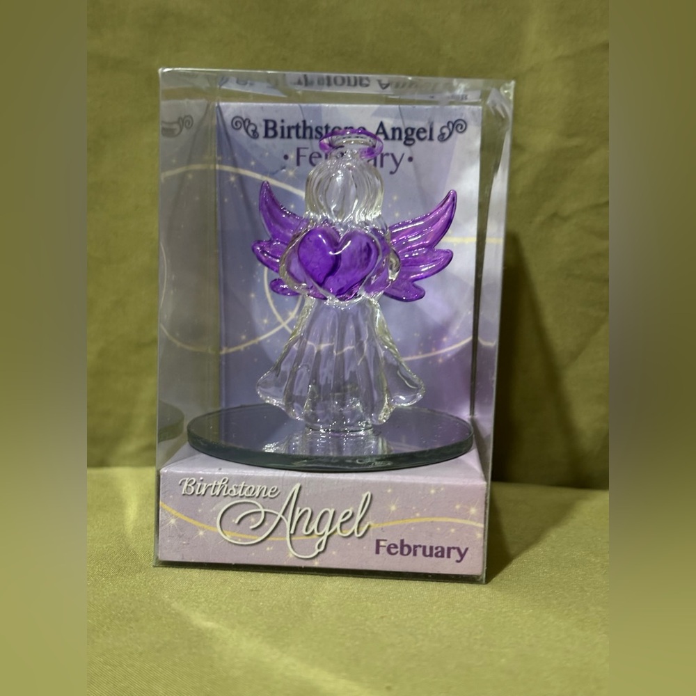 Purple Birthstone Angel Figurine
(0138)